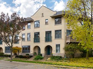 3550 Patten Rd, Highland Park, IL 60035