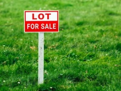 812 10th St NE, Independence, IA, 50644