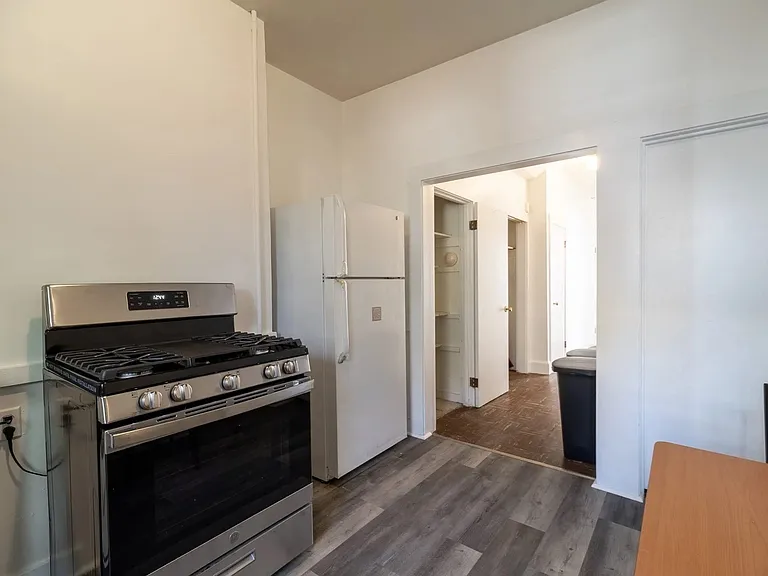 4-A Sherman St #1 — Photo 6