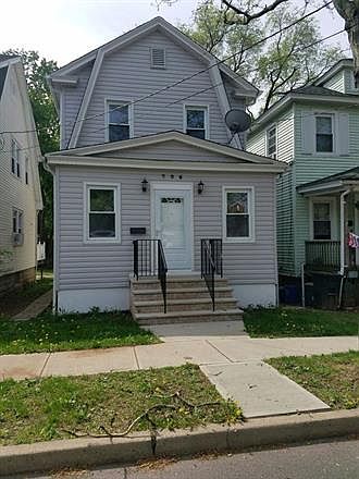1st image of 706 Magnolia St