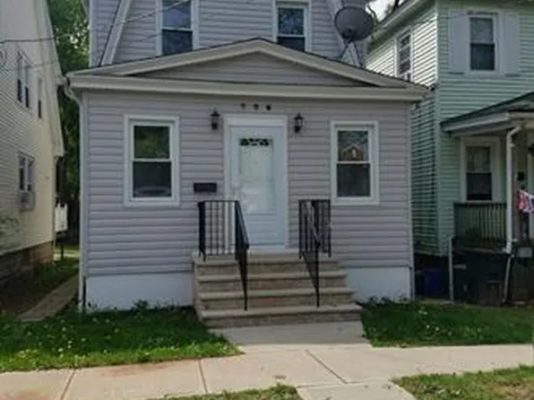 706 Magnolia St, Highland Park, NJ 08904