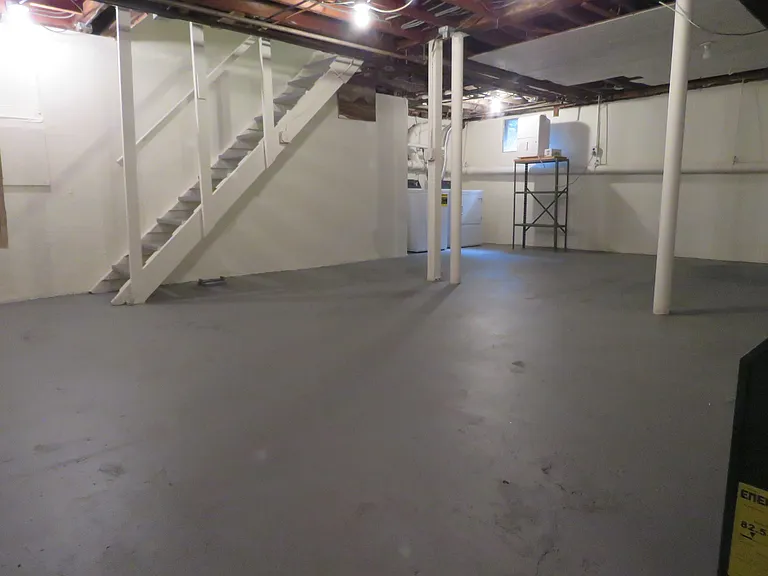289 Hardenburgh Ave — Photo 32