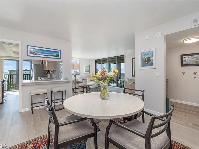 2810 Estero Blvd #511 — Photo 4