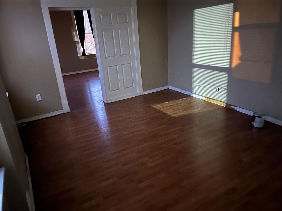 2nd image of 4702 Rosa Ave #2