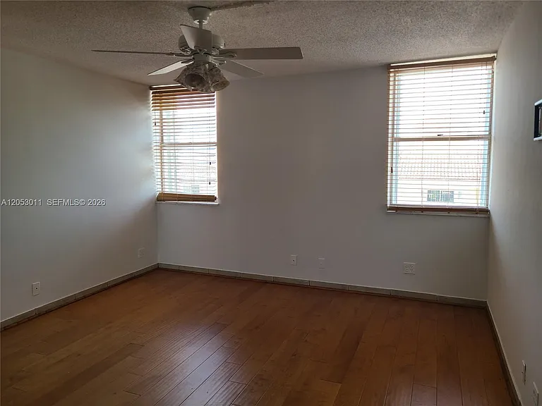 2881 NE 33rd Ct #3H — Photo 7