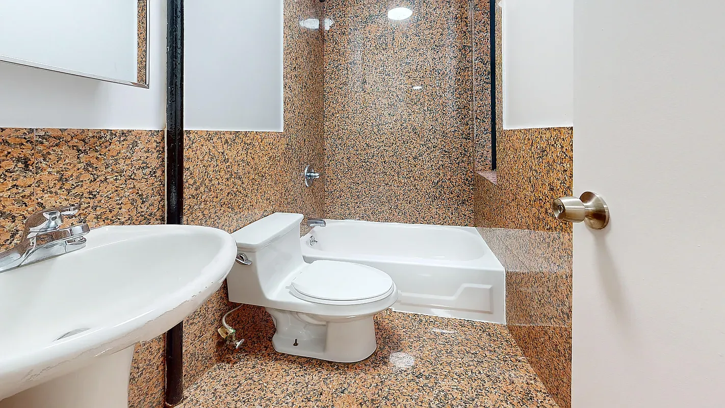 1408 Madison Avenue — Photo 4