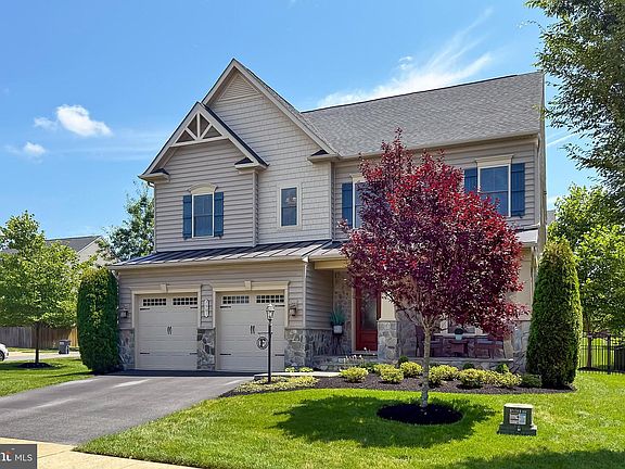 4th image of 7901 Lukes Lodge Pl