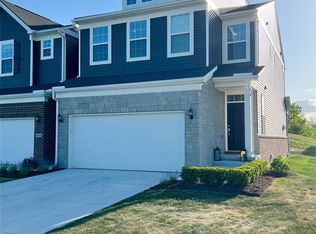 4932 Glenora Dr, Lake Orion, MI 48359