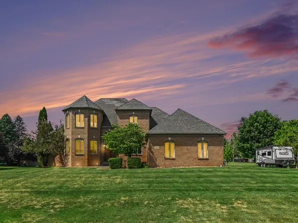 7484 Shotsilk Dr, Jackson, MI 49201