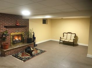 9354 Campbell Rd, Vienna, VA 22182