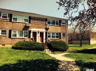 14743 68th Dr, Flushing, NY 11367