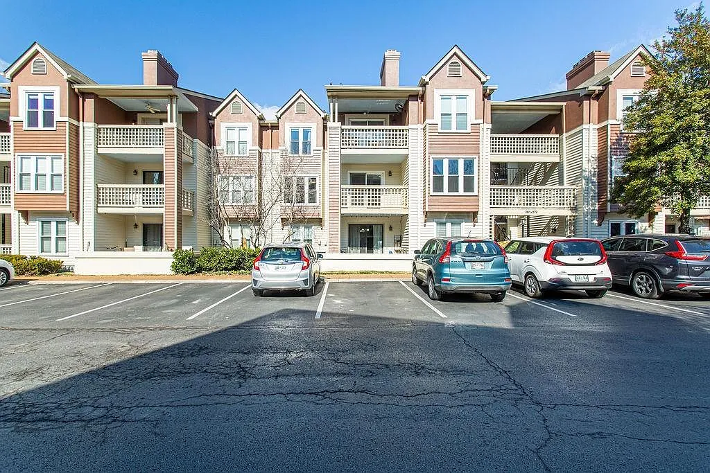 Hillsboro Pl, Nashville — Photo 2