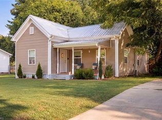 404 W 7th Ave, Lexington, NC 27292