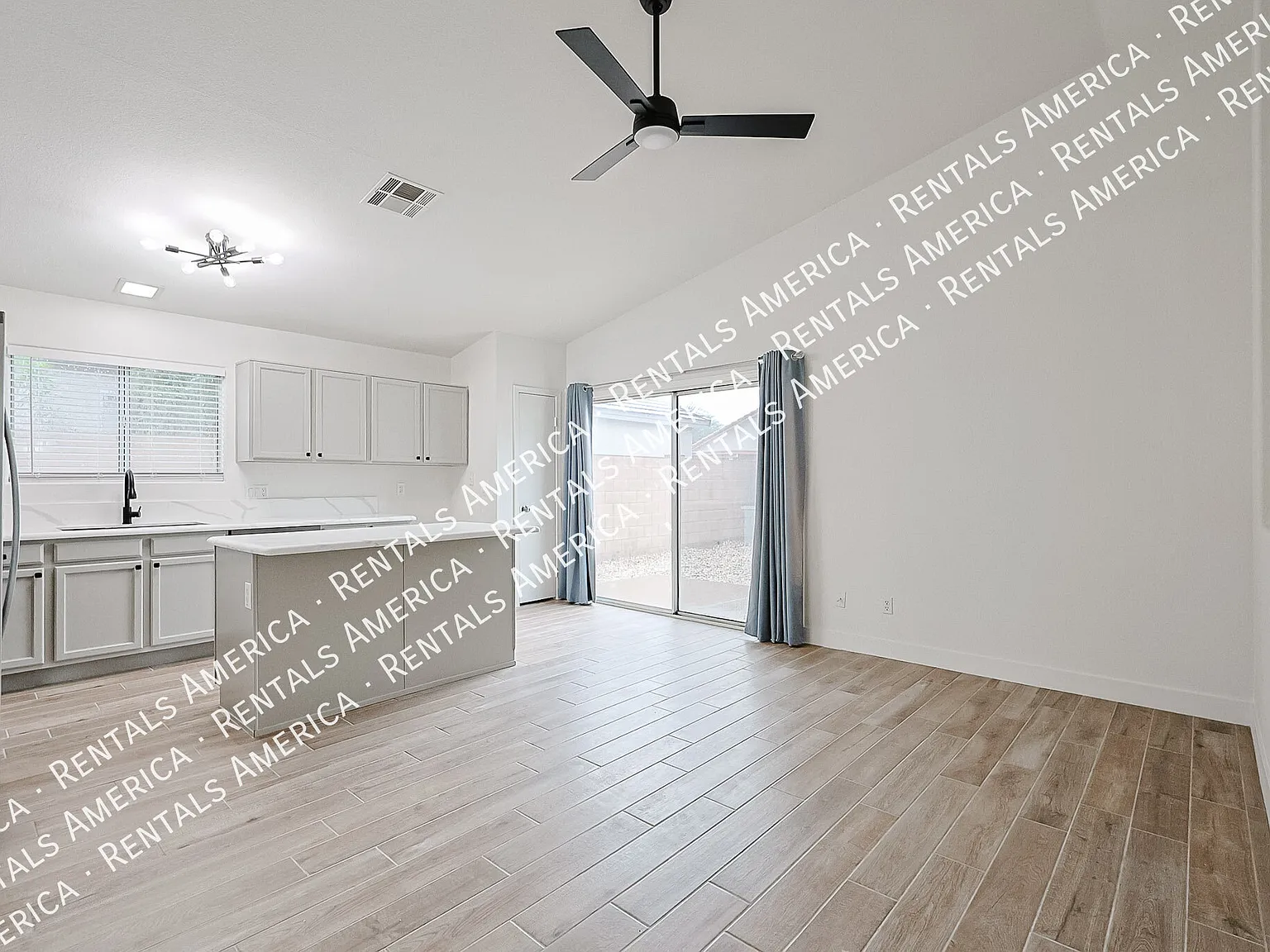 Nice 3 bed - No HOA — Photo 4