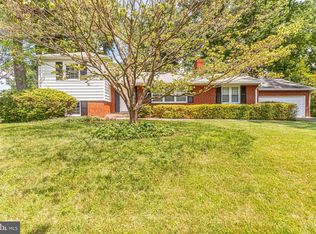 606 Abbott Ln, Falls Church, VA 22046