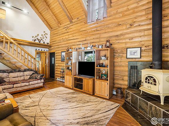 5th image of 67 Mount Evans Ct