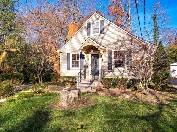 28008 Sites Rd, Bay Village, OH 44140