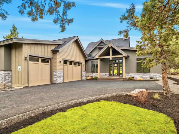 2447 Osprey Dr, Redmond, OR 97756