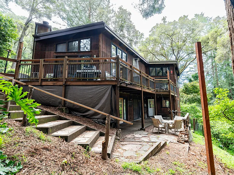 Cathedral Dr — Photo 10