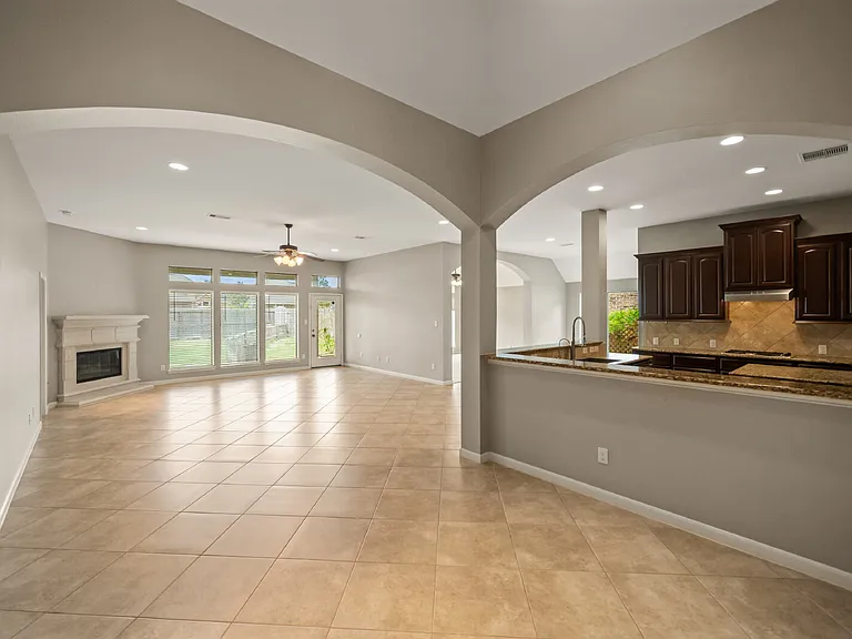 2818 Red Maple Dr — Photo 14