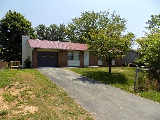 2nd image of 6508 Shaftsbury Dr