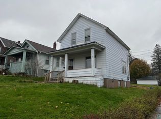 1018 N 10th Ave E, Duluth, MN 55805