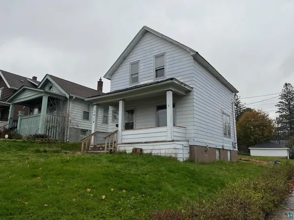 1018 N 10th Ave E, Duluth, MN 55805