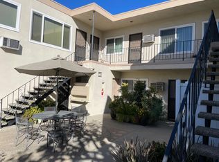 1001 N Altadena Dr APT 8, Pasadena, CA 91107
