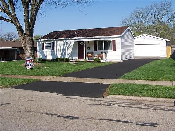 3rd image of 340 Marshall Dr