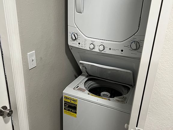 5th image of 110 Karde Ln APT A
