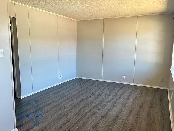 3rd image of 302 Houston St #11296229