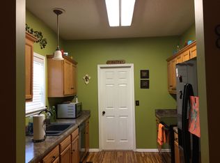 241 Cinnamon Ln, Albertville, AL 35951