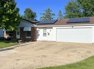 908 S Congress Ave, Polo, IL 61064