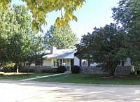 1st image of 3002 Squire Ln