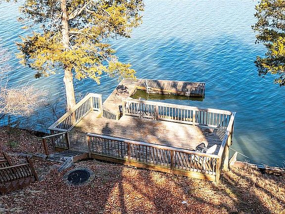 4th image of 1627 Lake Shore Dr