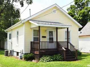 1282 W Main St, Galesburg, IL 61401