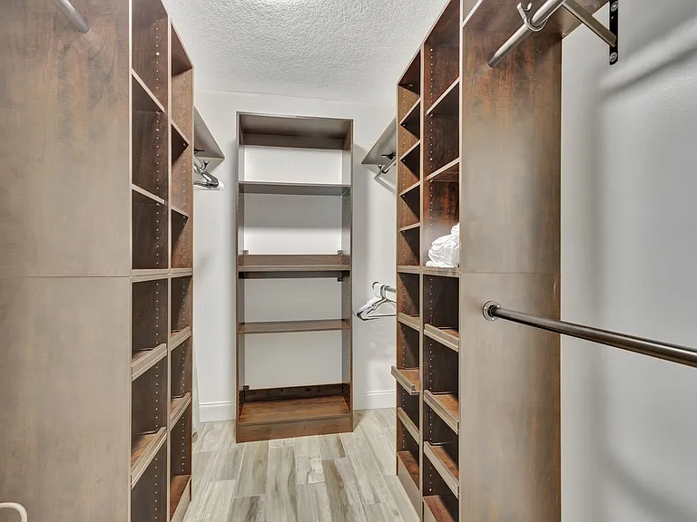 1104 Jackpine St #SEASON FURNISHED R — Photo 20