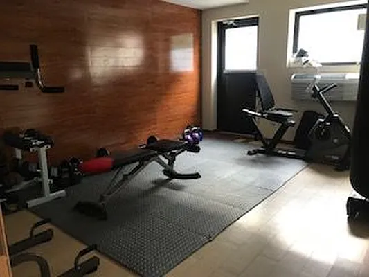 Rented by Alexiou Realty | media 20