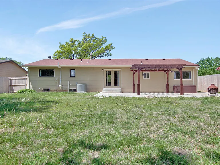 4036 N Edgemoor Dr — Photo 29