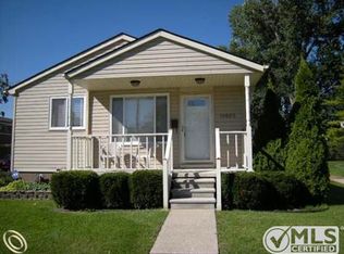 15805 Pomona Dr, Redford, MI 48239