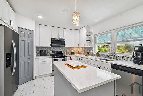 1st image of 5816 Liverpool Dr