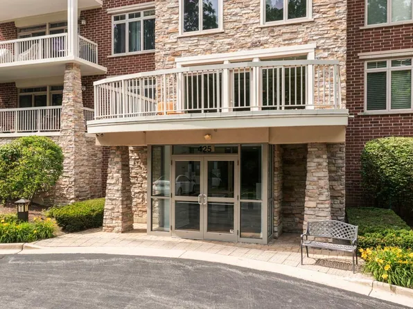 425 Benjamin Dr APT 509, Vernon Hills, IL 60061