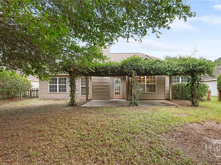 139 Pampas Dr — Photo 29
