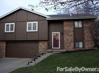 6733 Woodbine Cir, Ralston, NE 68127