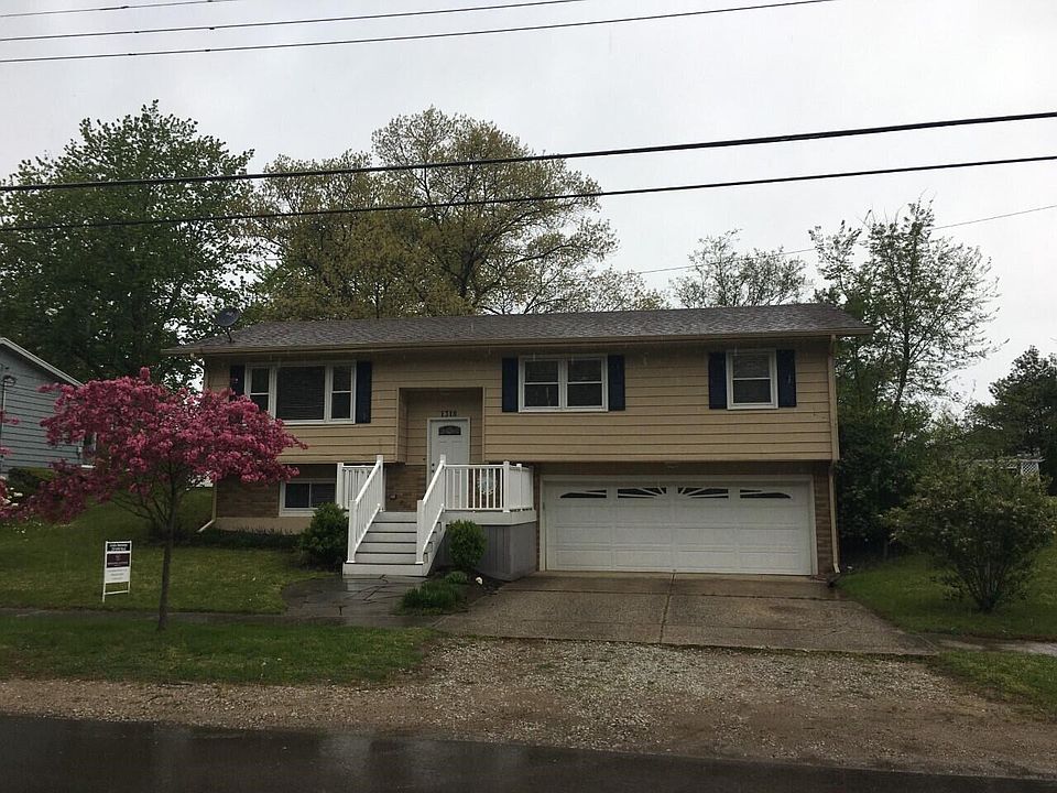 1st image of 1318 W Water St