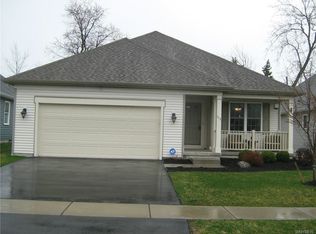 113 Blossom Wood Ln, Buffalo, NY 14227