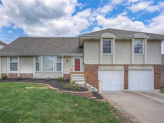 10001 Wedd Dr, Overland Park, KS 66212