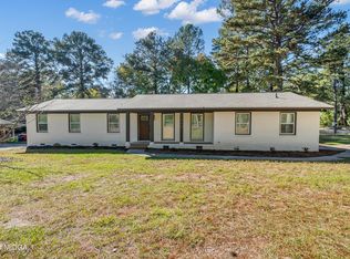 1440 Forest Hill Rd, Macon, GA 31210