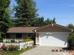 993 Riffle Ct, Carmichael, CA 95608
