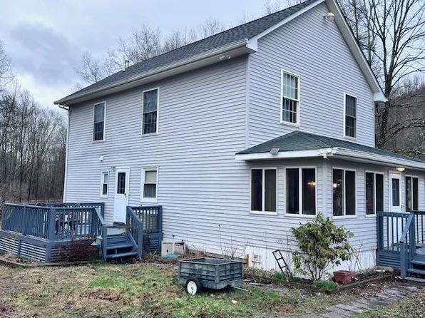 13 Herlings Rd, Wurtsboro, NY 12790